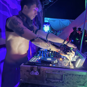 Burning Man 2025 Ben Wild - 291.jpeg